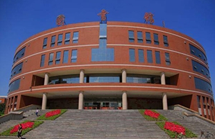 江西科技师范大学图书馆  